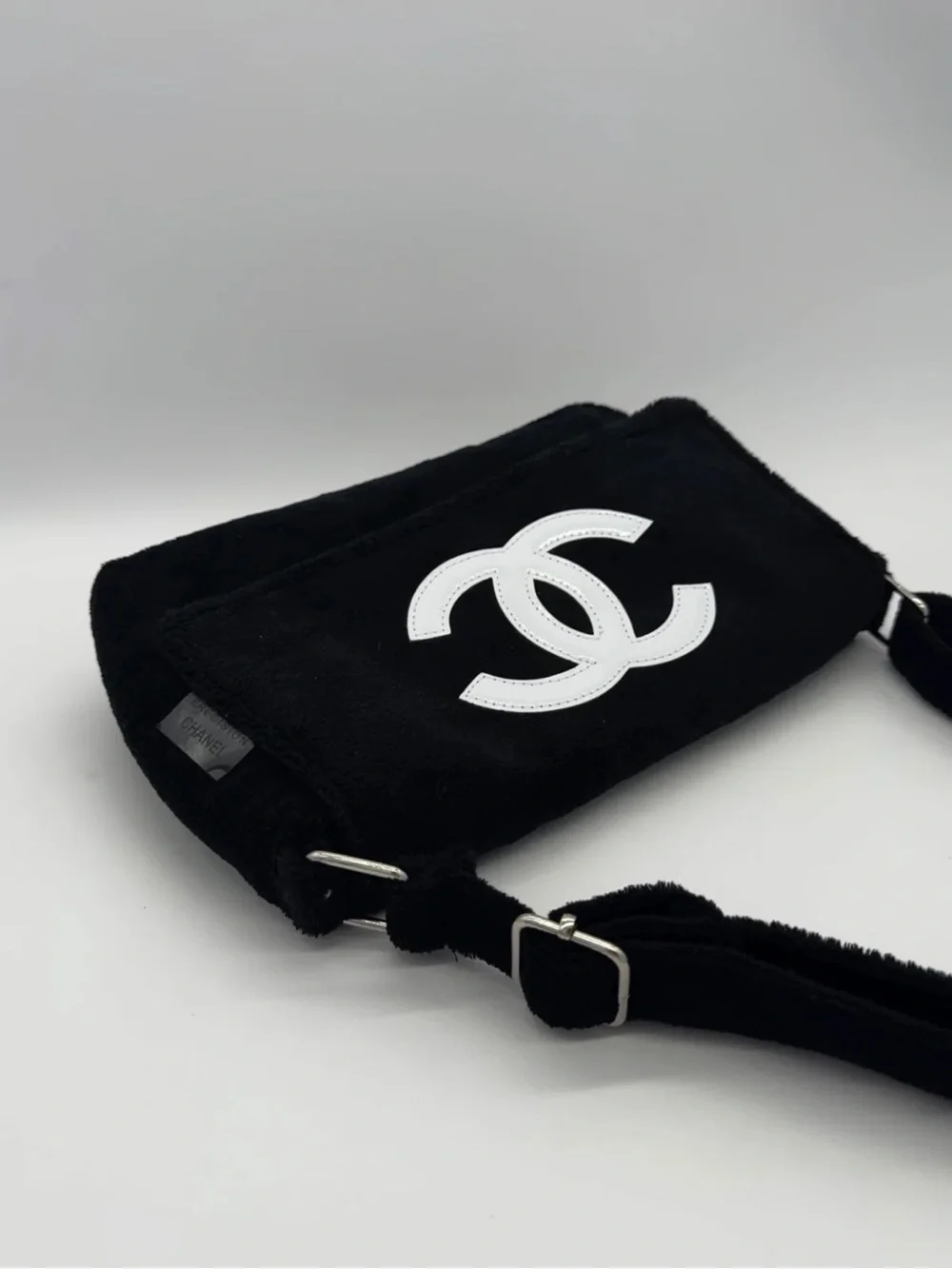 NEW CHANEL PRÉCISION 2006 Black Crossbody/Shoulder Bag